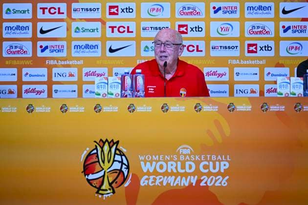 Puerto Rico v Belgium - FIBA Women s Basketball World Cup 2026 BERLIN, GERMANY - SEPTEMBER 06 : Thibault Mike head coach of Belgium and Lisowa Mbaka Maxuella small forward of Belgium during the press conference, PK, Pressekonferenz after winning the FIBA Women s Basketball World Cup group C phase match between Puerto Rico and Belgium in Berlin on September 6, 2026 in Berlin, Germany, 06 09 2026 Berlin Germany  Copyright: xVincentxKalutx