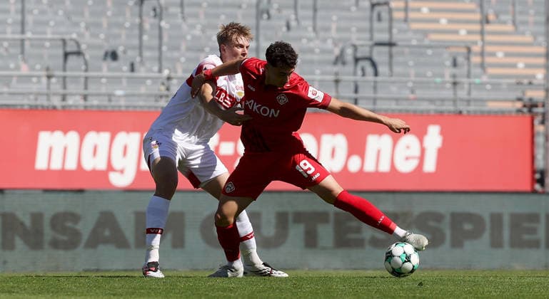 September 6, 2026, xfsx, Men s, Soccer, 2026–2027 Season, 3rd Division, Matchday 4: FC Würzburger Kickers vs. VfB Stuttgart II; from left: Maximilian Herwerth (VfB Stuttgart II), Thomas Kastanaras (FC Würzburger Kickers); Würzburg, AKON ARENA, Bavaria, Germany