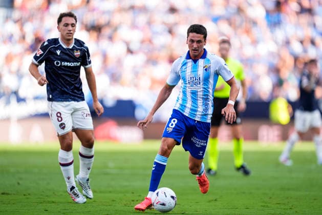 September 6, 2026, Malaga, Malaga, Spain: Carlos Dotor of Malaga CF in action during the Spanish league, LaLiga EA Sports, football match played between Malaga CF and Levante UD at La Rosaleda stadium on September 6, 2026, in Malaga, Spain. Malaga CF V Levante UD - LaLiga EA Sports  - ZUMAa181 20260906_zaa_a181_138 Copyright: xJoaquinxCorcherox