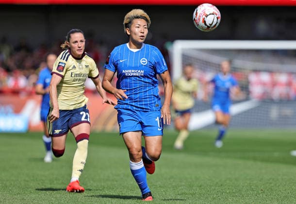 Brighton and Hove Albion Women v Arsenal Women Barclays Women s Super League Kiko Seike of Brighton and Hove Albion Women in possession during the Barclays Women s Super League match at the Broadfield Stadium, Crawley 06 09 2026 UK Newspapers OUT Copyright: xNeilxHolmesx FIL-23904-0007