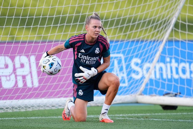 September 6, 2026, Valdebebas, Madrid, Spain: Merle Frohms of Real Madrid CF warms up during the Spanish Women League, Liga F, football match played between Real Madrid and SD Eibar at Alfredo Di Stefano stadium on September 06, 2026, in Valdebebas, Madrid, Spain. Real Madrid V SD Eibar - Liga F - ZUMAa181 20260906_zaa_a181_172 Copyright: xDennisxAgyemanx