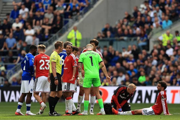 6th September 2026; Hill Dickinson Stadium, Liverpool, England; Premier League Football, Everton versus Manchester United, ManU Bruno Fernandes of Manchester United receives treatment after sustaining an injury DavidxBlunsden