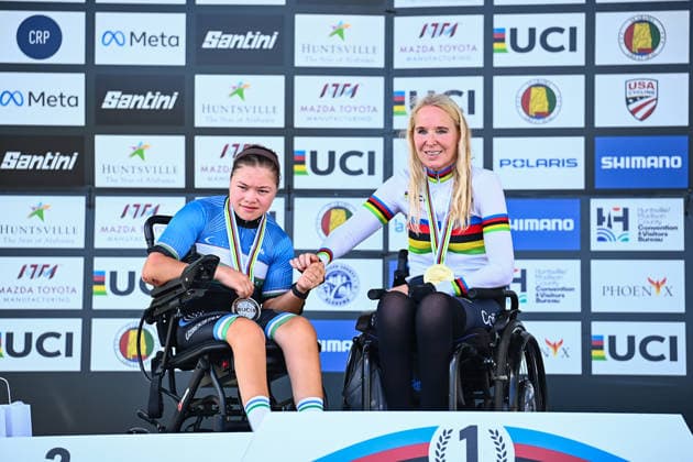 2026 UCI Para-cycling Road World Championships Picture by Olly Hassell SWpix.com - 06 09 2026 - Cycling - 2026 UCI Para-cycling Road World Championships - Huntsville, Alabama, United States of America - Women H1 Road Race podium - Manuela Vos Van Den Bouwhuijsen (Spain) wins the Gold Medal to become World Champion and Pokiza Akhmadbekova (Uzbekistan) receiving the Silver Medal Huntsville Cummings Research Park United States of America Copyright: x xSWpix.comx(t axPhotographyxHubxLtd)xOllyxHassell SWpix.comx SWP-3030-23164
