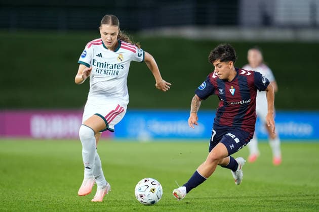 September 6, 2026, Valdebebas, Madrid, Spain: Lotte Keukelaar of Real Madrid CF and Emma Moreno Torres of SD Eibar compete for the ball during the Spanish Women League, Liga F, football match played between Real Madrid and SD Eibar at Alfredo Di Stefano stadium on September 06, 2026, in Valdebebas, Madrid, Spain. Real Madrid V SD Eibar - Liga F - ZUMAa181 20260906_zaa_a181_199 Copyright: xDennisxAgyemanx