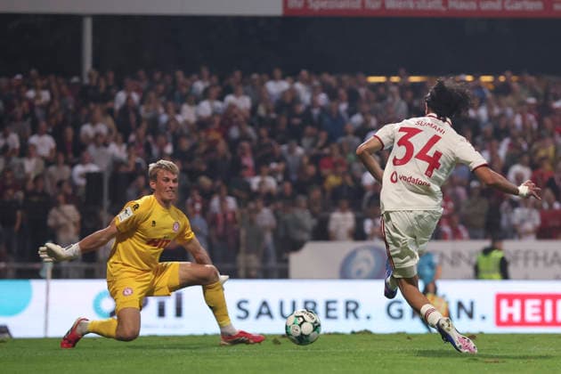 Goalkeeper Lennart Winkler of SC Fortuna Cologne and Anas Slimani of Fortuna Düsseldorf in a duel during the 3. Liga match between SC Fortuna Cologne and Fortuna Düsseldorf at the Südstadion on September 6, 2026, in Cologne, Germany. Photo by Oliver Kaelke, DeFodi Images. Goalkeeper Lennart Winkler of SC Fortuna Cologne and Anas Slimani of Fortuna Düsseldorf battle for the ball during the 3. Liga match between SC Fortuna Cologne and Fortuna Düsseldorf at Südstadion on September 6, 2026 in Cologne, Germany. Photo by Oliver Kaelke, DeFodi Images. DFB and DFL regulations prohibit any use of photographs as image sequences and or quasi-video. Photo by Oliver Kaelke, DeFodi Images.