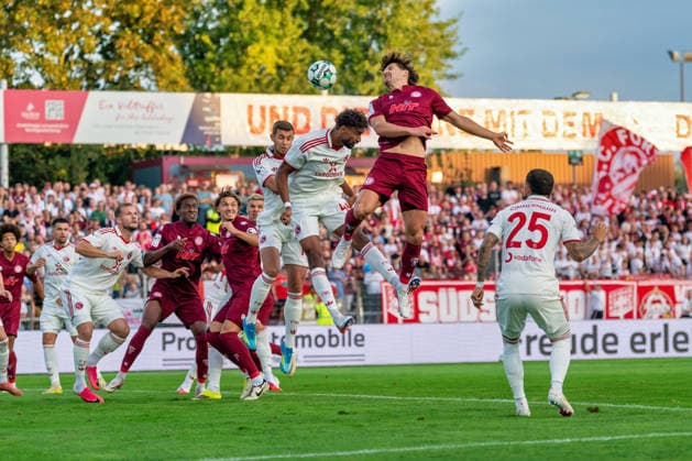 Heading duel between Elias Egouli of Fortuna Düsseldorf, 44, and Enzo Wirtz of Fortuna Cologne, 09; Fortuna Cologne vs. Fortuna Düsseldorf, soccer, 3rd Division, Matchday 04, 2026–27 season, September 6, 2026, DFL regulations prohibit any use of photographs as image sequences and or quasi-video, Fortuna Cologne vs. Fortuna Düsseldorf, soccer, 3. Liga, Matchday 4, 2026–27 Season, September 6, 2026, Cologne Copyright: xEibner-Pressefoto LukasxBaldygax EP_LBA