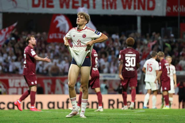 Elias Arden of Fortuna Düsseldorf looks disappointed and gestures during the 3. Liga match between SC Fortuna Köln and Fortuna Düsseldorf, Südstadion on September 6, 2026, in Cologne, Germany. Photo by Oliver Kaelke, DeFodi Images. Elias Arden of Fortuna Düsseldorf looks dejected and gestures during the 3. Liga match between SC Fortuna Cologne and Fortuna Düsseldorf at Südstadion on September 6, 2026 in Cologne, Germany. Photo by Oliver Kaelke, DeFodi Images. DFB and DFL regulations prohibit any use of photographs as image sequences and or quasi-video. Photo by Oliver Kaelke, DeFodi Images.