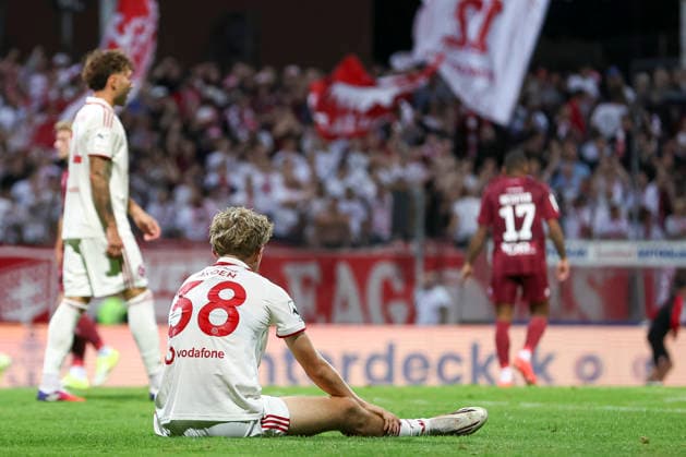 Elias Arden of Fortuna Düsseldorf looks dejected during the 3. Liga match between SC Fortuna Köln and Fortuna Düsseldorf, Suedstadion on September 6, 2026, in Cologne, Germany. Photo by Oliver Kaelke, DeFodi Images. Elias Arden of Fortuna Düsseldorf looks dejected during the 3. Liga match between SC Fortuna Cologne and Fortuna Düsseldorf at Suedstadion on September 6, 2026 in Cologne, Germany. Photo by Oliver Kaelke, DeFodi Images. DFB and DFL regulations prohibit any use of photographs as image sequences and or quasi-video. Photo by Oliver Kaelke, DeFodi Images.