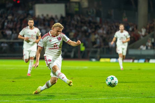 Andreas Mueller, Fortuna Düsseldorf, 06, taking a shot on goal; Fortuna Köln vs. Fortuna Düsseldorf, soccer, 3rd Division, Matchday 4, 2026–27 season, September 6, 2026, DFL regulations prohibit any use of photographs as image sequences and or quasi-video. Fortuna Cologne vs. Fortuna Düsseldorf, soccer, 3rd Division, Matchday 4, 2026–27 season, September 6, 2026 Cologne Copyright: xEibner-Pressefoto LukasxBaldygax EP_LBA