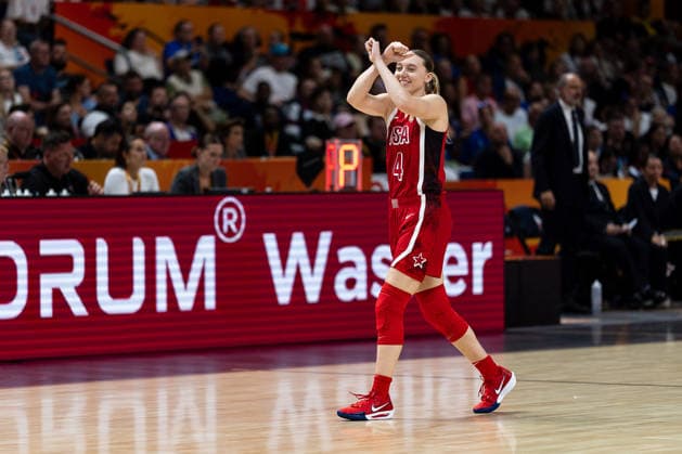 Paige Bueckers (USA), 04, celebrating, GER, Italy vs. USA, Basketball, 2026 FIBA Women s World Cup, Group Stage, Matchday 2, September 6, 2026, Germany, Italy vs. USA, Basketball, 2026 FIBA Women’s World Cup, Group Stage, Matchday 2, September 6, 2026, Berlin Copyright: xEibner-Pressefoto MaxxVincenx EP_MVN