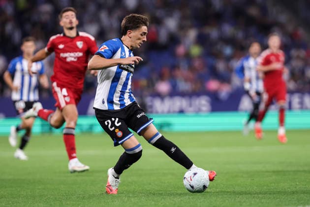September 6, 2026, Cornella, Barcelona, SPAIN: Alex Calatrava of RCD Espanyol in action during the Spanish league, LaLiga EA Sports, football match played between RCD Espanyol and Sevilla CF at RCDE Stadium on September 06, 2026 in Cornella, Spain. Cornella SPAIN - ZUMAa181 20260906_zaa_a181_272 Copyright: xJavierxBorregox