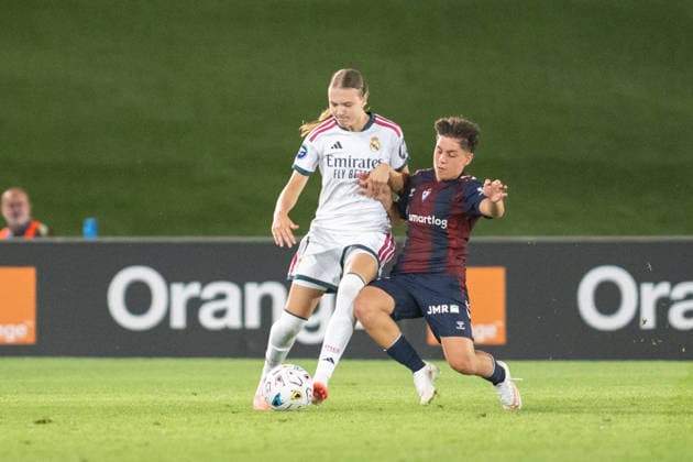 MADRID, SPAIN - SEPTEMBER 6: Lotte Keukelaar (7) of Real Madrid during the Liga F matchday 2 season 2026-27 between Real Madrid and SD Eibar on September 6, 2026 in Madrid, Spain. Copyright: xAdelinaxCobos SPPx Sportspressphoto_SPR225307