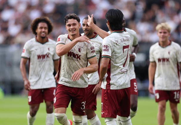 06.09.2026, Fussball Bundesliga, Eintracht Frankfurt - FC Augsburg, v.l., Torjubel zum 1:4 durch Fabian Rieder (FC Augsburg), Goal celebration, celebrate the goal DFL DFB REGULATIONS PROHIBIT ANY USE OF PHOTOGRAPHS AS IMAGE SEQUENCES AND OR QUASI-VIDEO. xdcx *** September 6, 2026, German Bundesliga, Eintracht Frankfurt vs. FC Augsburg, from left, goal celebration for the 1–4 goal by Fabian Rieder (FC Augsburg), goal celebration, celebrating the goal. DFL and DFB regulations prohibit any use of photographs as image sequences and or quasi-video. xdcx Copyright: HMBxMedia Claus