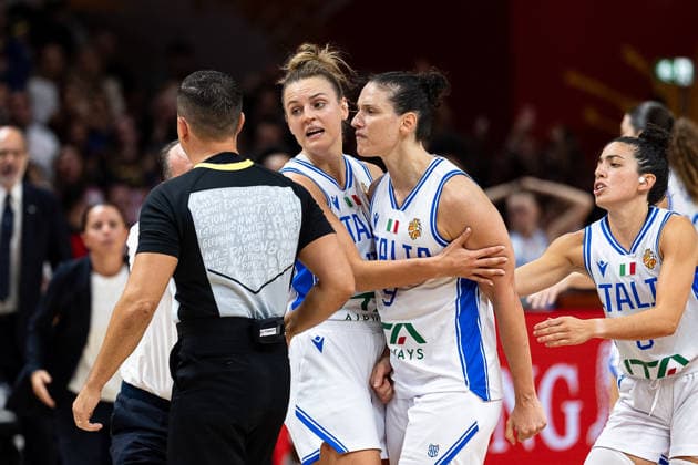 Cecilia Zandalasini, Italy, 09, angry at the referee, rage, argument, GER, Italy vs. USA, basketball, 2026 FIBA Women’s World Cup, group stage, Match Day 2, September 6, 2026, GER, Italy vs. USA, basketball, 2026 FIBA Women’s World Cup, group stage, Match Day 2, September 6, 2026, Berlin Copyright: xEibner-Pressefoto MaxxVincenx EP_MVN
