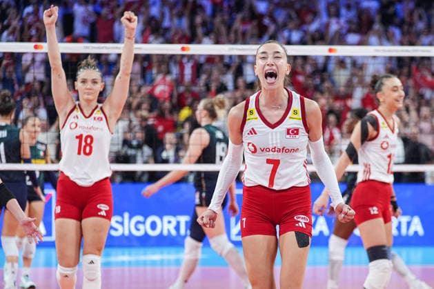 Italy v Turkiye - CEV EuroVolley 2026 ISTANBUL, TURKIYE - SEPTEMBER 6: Turkiye national volleyball team player Hande Baladin celebrates during the CEV EuroVolley 2026 Women s European Volleyball Championship Final between Italy and Turkiye at Sinan Erdem Sports Hall in Istanbul, Turkiye, on September 6, 2026. Cemal Yurttas Anadolu Istanbul Turkey. Editorial use only. Please get in touch for any other usage.  Copyright: x2026xAnadoluxCemalxYurttasx