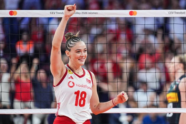Italy v Turkiye - CEV EuroVolley 2026 ISTANBUL, TURKIYE - SEPTEMBER 6: Turkiye national volleyball team player Zehra Gunes celebrates during the CEV EuroVolley 2026 Women s European Volleyball Championship Final between Italy and Turkiye at Sinan Erdem Sports Hall in Istanbul, Turkiye, on September 6, 2026. Cemal Yurttas Anadolu Istanbul Turkey. Editorial use only. Please get in touch for any other usage.  Copyright: x2026xAnadoluxCemalxYurttasx