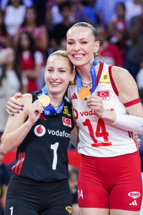 Turkiye retain European women s volleyball title with 3-2 win over Italy ISTANBUL, TURKIYE - SEPTEMBER 6: Players of the Turkish National Women’s Volleyball Team celebrate after a point during the final match between Italy and Turkiye at the 2026 CEV Women’s European Volleyball Championship at Sinan Erdem Sports Hall in Istanbul, Turkiye, on September 6, 2026. Cemal Yurttas Anadolu Istanbul Turkey. Editorial use only. Please get in touch for any other usage.  Copyright: x2026xAnadoluxCemalxYurttasx