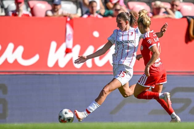 Muenchen, Deutschland, 06.09.26: Maj Schneider (SC Freiburg Frauen) und Linda Dallmann (FC Bayern Muenchen Frauen) im Zweikampf waehrend des Google Pixel Frauen-Bundesliga - Spiels zwischen dem FC Bayern Muenchen vs SC Freiburg in der FC Bayern Campus am 06. September 2026 in Muenchen, Deutschland. (Foto von Harry Langer DeFodi Images) Muenchen, Germany, 06.09.26: Maj Schneider (SC Freiburg Frauen) und Linda Dallmann (FC Bayern Muenchen Frauen) battle for the ball during the Google Pixel Frauen-Bundesliga - match between FC Bayern Muenchen vs SC Freiburg at FC Bayern Campus on September 6, 2026 in Muenchen, Germany. (Photo by Harry Langer DeFodi Images) DFB DFL REGULATIONS PROHIBIT ANY USE OF PHOTOGRAPHS AS IMAGE SEQUENCES AND OR QUASI-VIDEO. (Photo by Harry Langer DeFodi Images) - *** Munich, Germany, September 6, 2026: Maj Schneider of SC Freiburg Women and Linda Dallmann of FC Bayern Munich Women battle for the ball during the Google Pixel Women’s Bundesliga match between FC Bayern Munich and SC Freiburg at the FC Bayern Campus on September 6, 2026, in Munich, Germany Photo by Harry Langer DeFodi Images Munich, Germany, September 6, 2026 Maj Schneider of SC Freiburg Women and Linda Dallmann of FC Bayern Munich Women battle for the ball during the Google Pixel Women’s Bundesliga match between FC Bayern Munich and SC Freiburg at the FC Bayern Campus on September 6, 2026 in Munich, Germany. Photo by Harry Langer, DeFodi Images. DFB and DFL regulations prohibit any use of photographs as image sequences and or quasi-video. Photo by Harry Langer, DeFodi Images