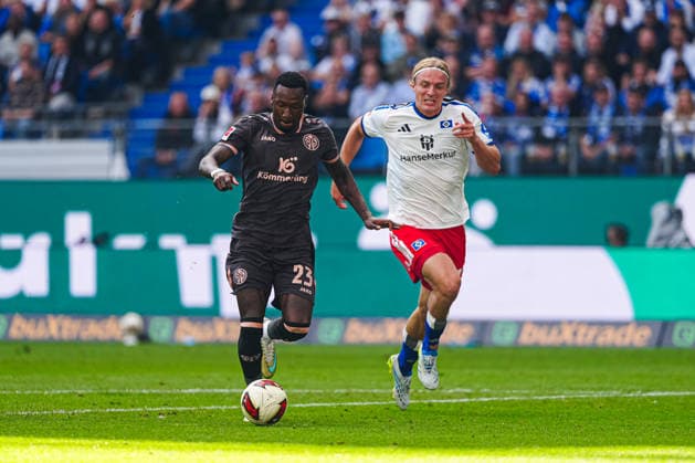 Sheraldo Becker (1. FSV Mainz 05, 23), Sebastian Bornauw (Hamburger SV, 33) GER, Hamburger SV vs. 1. FSV Mainz 05, Fußball, 1. Bundesliga, Spieltag 02, Saison 2026 2027, 06.09.2026 DFL REGULATIONS PROHIBIT ANY USE OF PHOTOGRAPHS AS IMAGE SEQUENCES AND OR QUASI-VIDEO GER, Hamburger SV vs. 1. FSV Mainz 05, Fußball, 1. Bundesliga, Spieltag 02, Saison 2026 2027, 06.09.2026 Hamburg *** Sheraldo Becker, 1 FSV Mainz 05, 23; Sebastian Bornauw, Hamburger SV, 33 (GER); Hamburger SV vs. 1 FSV Mainz 05, Soccer, Bundesliga 1, Matchday 02, 2026–2027 Season, September 6, 2026 DFL regulations prohibit any use of photographs as image sequences and or quasi-video GER, Hamburger SV vs. 1 FSV Mainz 05, soccer, 1st Bundesliga, Matchday 02, 2026–2027 Season, September 6, 2026, Hamburg Copyright: xEibner-Pressefoto MarcelxvonxFehrnx EP_MFN