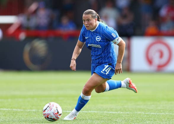 Crawley, England, 6th September 2026. Fran Kirby of Brighton & Hove Albion during the Brighton Women vs Arsenal Women Barclays Women s Super League match at Broadfield Stadium, Crawley. Picture credit should read: Paul Terry Sportimage EDITORIAL USE ONLY. No use with unauthorised audio, video, data, fixture lists, club league logos or live services. Online in-match use limited to 120 images, no video emulation. No use in betting, games or single club league player publications. SPI_175_PT_Brighton_W_Arsenal_W SPI-4977-0175