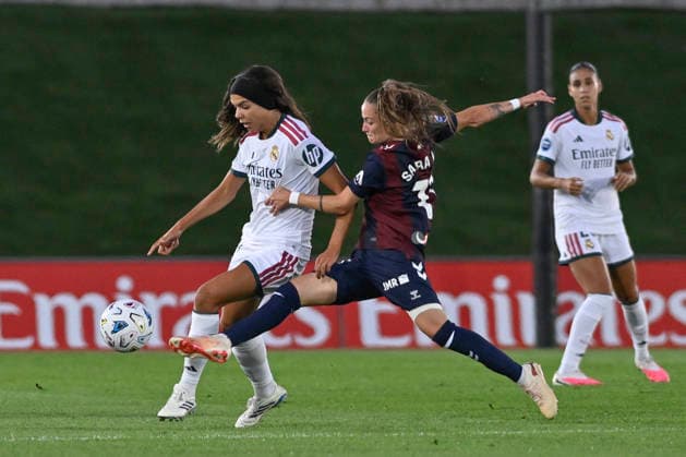 September 6, 2026, Madrid, Madrid, Spain: 11 SARA MARTIN of SD Eibar Femenino disputes a ball 17 ANDREIA JACINTO of Real Madrid CF Femenino during the Spanish Women League, Liga F, football match played between REAL MADRID fem Vs SD EIBAR femenino at Alfredo Di Stefano stadium on September 6, 2026, in Valdebebas, Madrid, Spain. Madrid Spain - ZUMAc312 20260906_zsp_c312_245 Copyright: xOscarxManuelxSanchezx