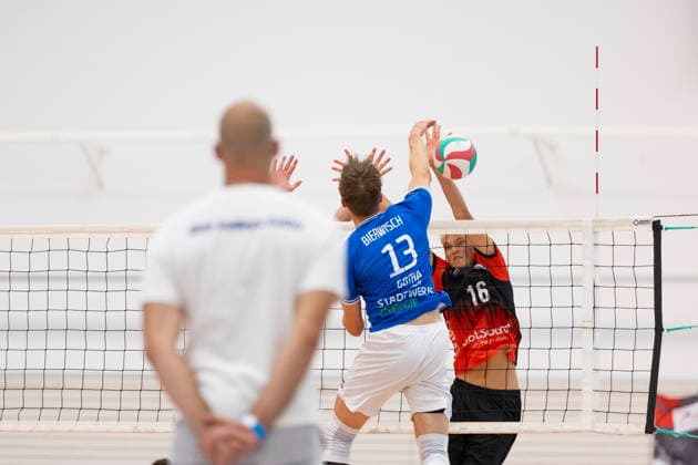 TVV Men s Cup Final: Blue Volleys Gotha vs. 1 VSV Jena 90, Erfurt, September 6, 2026; Bennedikt Scharr (16, 1 VSV Jena 90) vs. Ben Bierwisch (13, Blue Volleys Gotha); TVV Men s Cup Final: Blue Volleys Gotha vs. 1 VSV Jena 90, Rieth Sports Hall, Erfurt, September 6, 2026 Copyright: xBEAUTIFULxSPORTS Duehringx