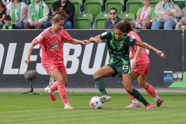 06.09.2026, xgrfx, Fussball Google Pixel Frauen-Bundesliga, VfL Wolfsburg - SV Werder Bremen v.l. Cora Zicai (VfL Wolfsburg) Wolfsburg *** September 6, 2026, xgrfx, Soccer, Google Pixel, Women s Bundesliga, VfL Wolfsburg vs. SV Werder Bremen, Cora Zicai, VfL Wolfsburg, Wolfsburg