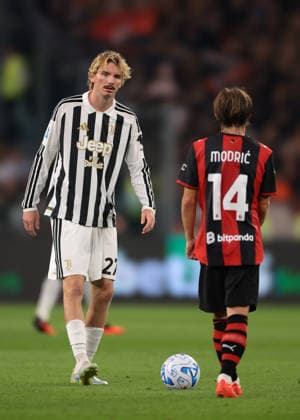 Juventus v AC Milan - Serie A - Season 2026-2027 Turin, Italy, 6th September 2026. Nick Woltemade of Juventus and Luka Modric of AC Milan during the Juventus vs AC Milan Serie A match at Allianz Stadium, Turin. Picture credit should read: Jonathan Moscrop Turin Allianz Stadium Italy