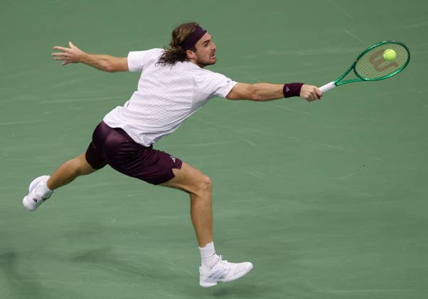 US Open tennis tournament - Day 8 Stefanos Tsitsipas of Greece in action against Ben Shelton of the US during the Men s Singles round of 16 of the US Open Tennis Championships in Flushing Meadows, New York, USA, 06 September 2026. FLUSHING MEADOWS NEW YORK United States  Copyright: xBRIANxHIRSCHFELDx