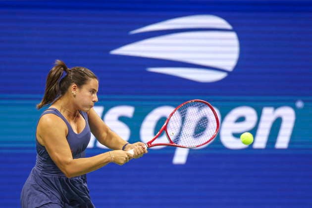 US Open tennis tournament - Day 8 Emma Navarro of the USA in action against Anna Kalinskaya of Russia during their Women™s Singles round four match of the US Open Tennis Championships at the USTA Billie Jean King National Tennis Center in Flushing Meadows, New York, USA, 06 September 2026. FLUSHING MEADOWS NEW YORK United States  Copyright: xSARAHxYENESELx