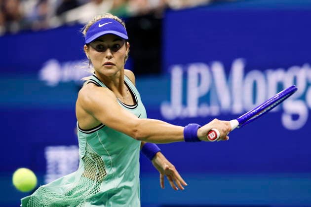 US Open tennis tournament - Day 8 Anna Kalinskaya of Russia in action against Emma Navarro of the USA during their Women™s Singles round four match of the US Open Tennis Championships at the USTA Billie Jean King National Tennis Center in Flushing Meadows, New York, USA, 06 September 2026. FLUSHING MEADOWS NEW YORK United States  Copyright: xSARAHxYENESELx
