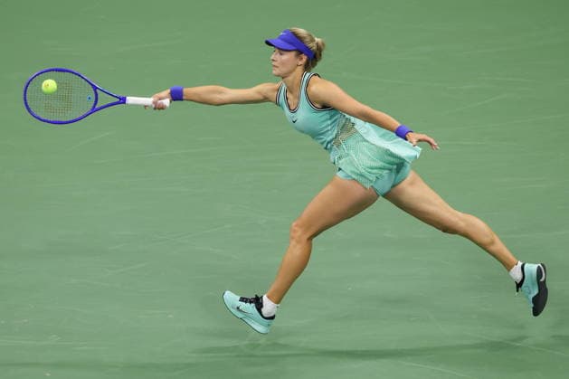 US Open tennis tournament - Day 8 Anna Kalinskaya of Russia in action against Emma Navarro of the USA during the Women s Singles round of 16 match of the US Open Tennis Championships in Flushing Meadows, New York, USA, 06 September 2026. FLUSHING MEADOWS NEW YORK United States  Copyright: xBRIANxHIRSCHFELDx