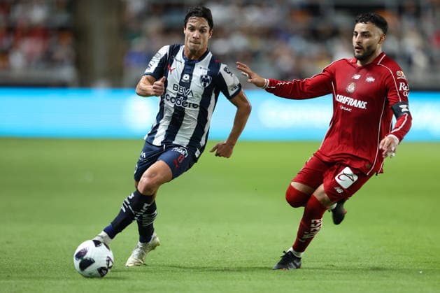 Alexis Vega (right) of Toluca challenges Óliver Torres of Monterrey for the ball in a Leagues Cup final match between Toluca and Monterrey at Shell Energy Stadium in Houston, USA, 06 September 2026. Final Leagues Cup: Toluca - Monterrey !ACHTUNG: NUR REDAKTIONELLE NUTZUNG!  Copyright: xCarlosxRamírezx AME5210 20260907-55021326564_1
