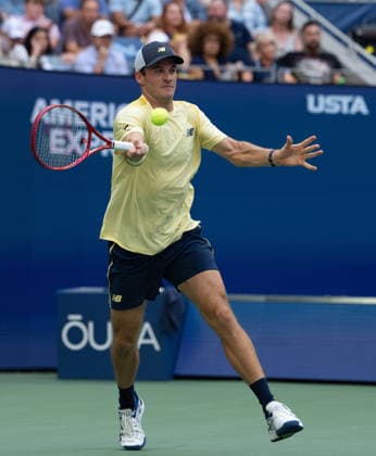 2026 US Open - Day 8 NEW YORK, NEW YORK - SEPTEMBER 6: Tommy Paul of the United States returns a shot during his match against Carlos Alcaraz of Spain during the 2026 US Open - Day 8 at USTA Billie Jean King National Tennis Center on September 6, 2026 in New York, New York. New York USTA Billie Jean King National Tennis Center New York United States Copyright: xSusanxMullane ISIxPhotosx 9753