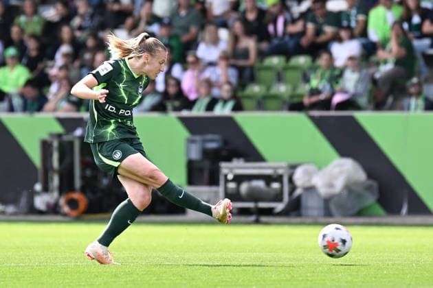 Fußball I Frauen I Saison 2026-2027 I Bundesliga I 3. Spieltag I VfL Wolfsburg - SV Werder Bremen I 06.09.2026 Lieske Carleer (3, VfL Wolfsburg) spielt den Ball Freisteller, Nahaufnahme, Porträt, Portrait, Einzelfoto, Einzelbild, Körper Wolfsburg AOK Stadion Niedersachsen Deutschland *** Soccer I Women s I 2026–2027 Season I Bundesliga I Matchday 3 I VfL Wolfsburg vs. SV Werder Bremen I September 6, 2026 Lieske Carleer 3, VfL Wolfsburg plays the ball; free kick; close-up; portrait; single photo; single image; body; Wolfsburg; AOK Stadium; Lower Saxony; Germany Copyright: xLobeca InesxHähnelx