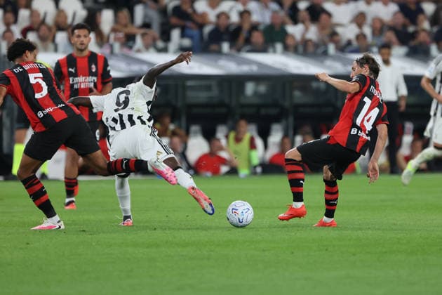 Juventus v AC Milan - Serie A 2026 27 Randal Kolo Muani of Juventus FC in action against Luka Modric of AC Milan during the Serie A 2026 27 Matchday 3 match at Allianz Stadium in Turin, Italy, on September 6, 2026. Turin Italy  Copyright: xGurgenxHakobyanx originalFilename:hakobyan-seriea20260907_npKKE.jpg