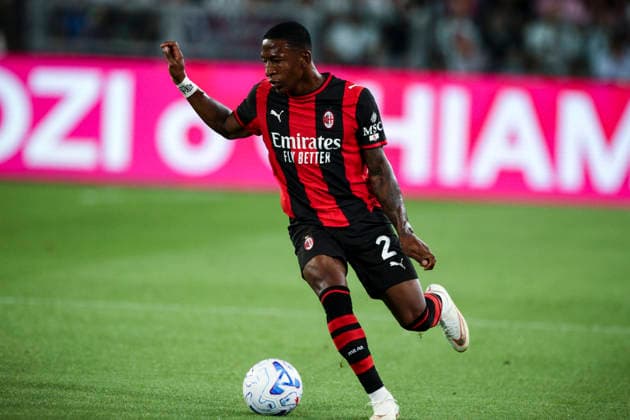 Juventus v AC Milan - Serie A 2026 27 Milan defender Pervis Estupinan (2) is in action during the Serie A football match Juventus vs Milan, at the Allianz Stadium in Turin, Piedmont, Italy, on September 6, 2026. Turin Piedmont Italy  Copyright: xMatteoxBottanellix originalFilename:bottanelli-juventus260906_npLha.jpg