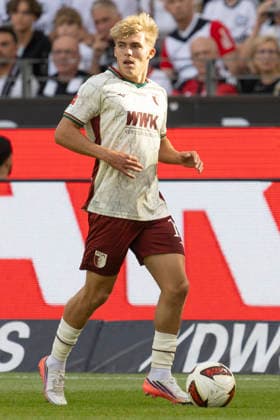 1 Bundesliga: Eintracht Frankfurt vs. FC Augsburg, September 6, 2026; Hennes Behrens; FC Augsburg 16 in action; cutout; portrait; Eintracht Frankfurt vs. FC Augsburg; Frankfurt; Deutsche Bank Park; September 6, 2026 Copyright: xBEAUTIFULxSPORTS Gawlikx
