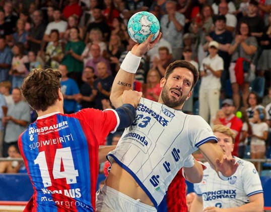 September 6, 2026, Germany, Bietigheim, Handball Bundesliga, 2026–2027 Season: SG BBM Bietigheim vs. TBV Lemgo; from left: Fynn Luca Nicolaus (BBM), Tim Suton (TBV)