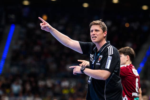 TVB Stuttgart vs. Füchse Berlin, Handball Bundesliga 1, Men s, 2026–2027 Season, TVB Stuttgart vs. Füchse Berlin, Porsche Arena, Berlin coach Nicolej Krickau gesturing, Stuttgart, Porsche Arena, Baden-Württemberg, Germany