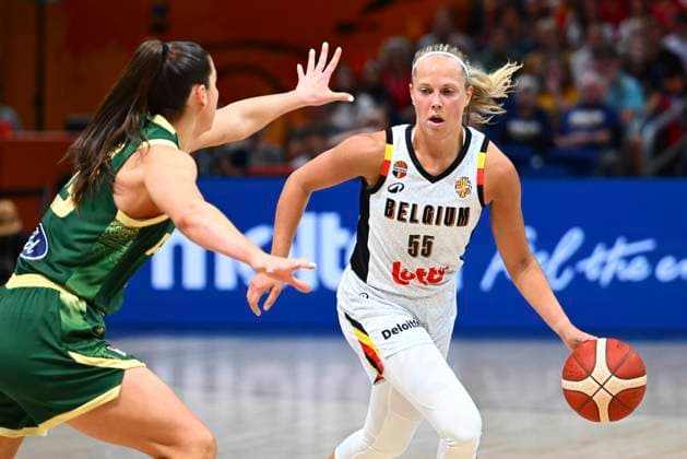 Belgium v Australia - FIBA Women s Basketball World Cup 2026 BERLIN, GERMANY - SEPTEMBER 07 : Fowler Alex forward of Australia and Allemand Julie point guard of Belgium during the FIBA Women s Basketball World Cup group C phase match between Belgium and Australia in Berlin on September 7, 2026 in Berlin, Germany, 07 09 2026 Berlin Germany  Copyright: xVincentxKalutx