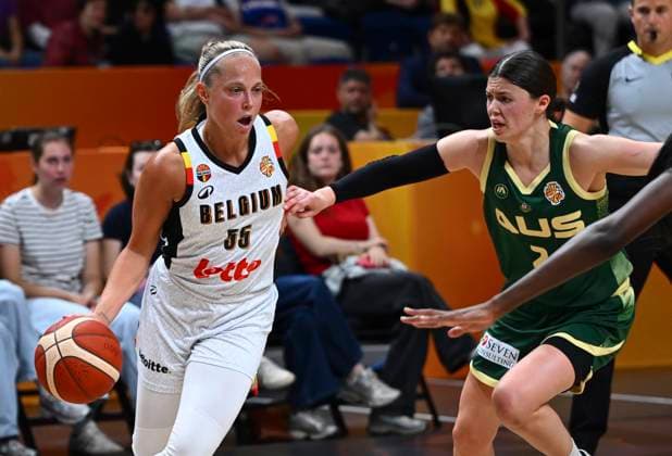 Belgium v Australia - FIBA Women s Basketball World Cup 2026 BERLIN, GERMANY - SEPTEMBER 07 : Allemand Julie point guard of Belgium and Melbourne Jade guard of Australia during the FIBA Women s Basketball World Cup group C phase match between Belgium and Australia in Berlin on September 7, 2026 in Berlin, Germany, 07 09 2026 Berlin Germany  Copyright: xVincentxKalutx