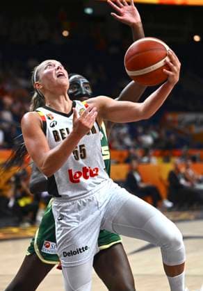 Belgium v Australia - FIBA Women s Basketball World Cup 2026 BERLIN, GERMANY - SEPTEMBER 07 : Magbegor Ezi power forward of Australia, Allemand Julie point guard of Belgium during the FIBA Women s Basketball World Cup group C phase match between Belgium and Australia in Berlin on September 7, 2026 in Berlin, Germany, 07 09 2026 Berlin Germany  Copyright: xVincentxKalutx