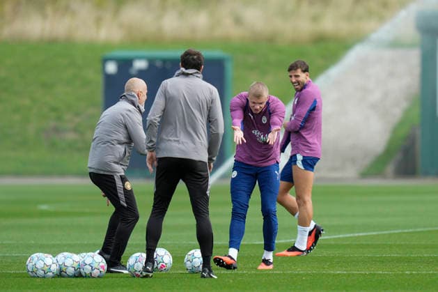 Manchester City Training Erling Haaland of Manchester City gestures as he jokes with team mates during the Manchester City Training Session ahead of the UEFA Champions League Round 1 game against FC Porto at the Etihad Campus, Manchester, England on 7 September 2026 Credit: Steve Flynn Every Second Media Editorial use only. All images are copyright Every Second Media Limited. No images may be reproduced without prior permission. Copyright: xIMAGO EveryxSecondxMediax ESM-2141-0068 StevexFlynnx xEveryxSecondxMediax