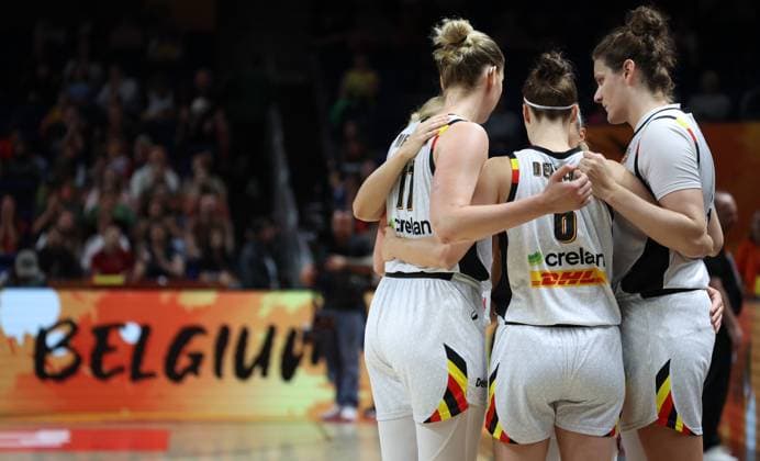 Belgium s Antonia Delaere; Belgium s Julie Allemand; Belgium s Julie Vanloo; Belgium s Emma Meesseman and Belgium s Kyara Linskens pictured at the start of a basketball game between Belgian national team, Nationalteam Belgian Cats and Australia, game 3 of the group phase at the FIBA Women s Basketball World Cup, on Monday 7 September 2026, in Berlin, Germany. The FIBA Women s Basketball World Cup takes place in Berlin from 4 to 23 September 2026. VIRGINIExLEFOUR  x185530231x