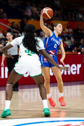 Carla Leite (France), 00 (pass), Rita Igbokwe (Nigeria), 32, GER, Nigeria vs. France, Basketball, 2026 FIBA Women’s World Cup, Group Stage, Matchday 3, September 7, 2026, GER, Nigeria vs. France, Basketball, 2026 FIBA Women’s World Cup, Group Stage, Matchday 3, September 7, 2026, Berlin Copyright: xEibner-Pressefoto MaxxVincenx EP_MVN