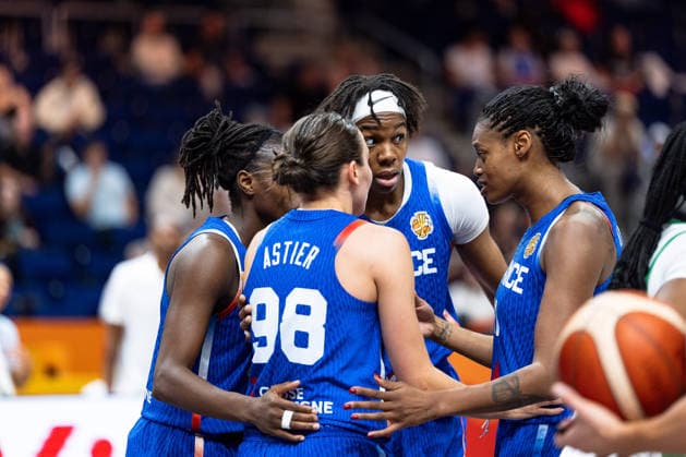 French team during a huddle: Migna Toure (France, 28), Pauline Astier (France, 98), Dominique Malonga (France, 14), GER, Nigeria vs. France, basketball, 2026 FIBA Women’s World Cup, group stage, Matchday 3, September 7, 2026, GER, Nigeria vs. France, Basketball, 2026 FIBA Women’s World Cup, Group Stage, Matchday 3, September 7, 2026, Berlin Copyright: xEibner-Pressefoto MaxxVincenx EP_MVN