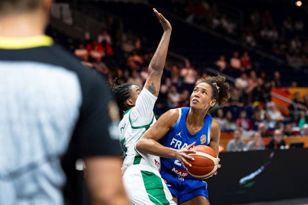 Marieme Badiane (France), 22, in a one-on-one battle with Jordan Obi (Nigeria), 05, GER, Nigeria vs. France, Basketball, 2026 FIBA Women’s World Cup, Group Stage, Matchday 3, September 7, 2026, GER, Nigeria vs. France, Basketball, 2026 FIBA Women’s World Cup, Group Stage, Matchday 3, September 7, 2026, Berlin Copyright: xEibner-Pressefoto MaxxVincenx EP_MVN