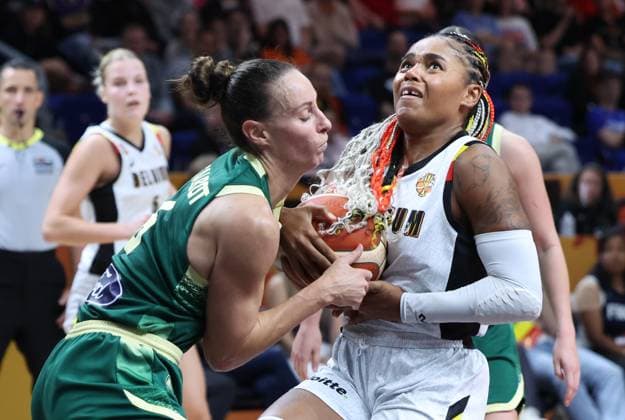 Belgium s Maxuella Lisowa Mbaka and Australia™ Steph Talbot fight for the ball during a basketball game between Belgian national team, Nationalteam Belgian Cats and Australia, game 3 of the group phase at the FIBA Women s Basketball World Cup, on Monday 7 September 2026, in Berlin, Germany. The FIBA Women s Basketball World Cup takes place in Berlin from 4 to 23 September 2026. VIRGINIExLEFOUR  x185532556x