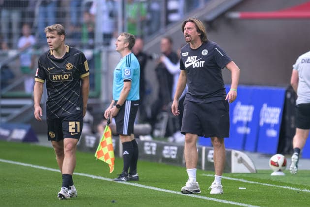 DUISBURG, GERMANY - SEPTEMBER 5: Head Coach Elversberg Vincent Wagner dissatisfied during the DFB Cup 2026 27 match between MSV Duisburg and SV Elversberg at Schauinsland-Reisen-Arena on September 5, 2026 in Duisburg, Germany. (Photo by Markus Fischer 24passion) Duisburg Schauinsland-Reisen-Arena Germany *** DUISBURG, GERMANY, SEPTEMBER 5: Elversberg head coach Vincent Wagner looks dissatisfied during the 2026 DFB Cup match between MSV Duisburg and SV Elversberg at the Schauinsland Reisen Arena on September 5, 2026 in Duisburg, Germany. Photo by Markus Fischer, 24passion, Duisburg, Schauinsland Reisen Arena, Germany Copyright: 24passionx